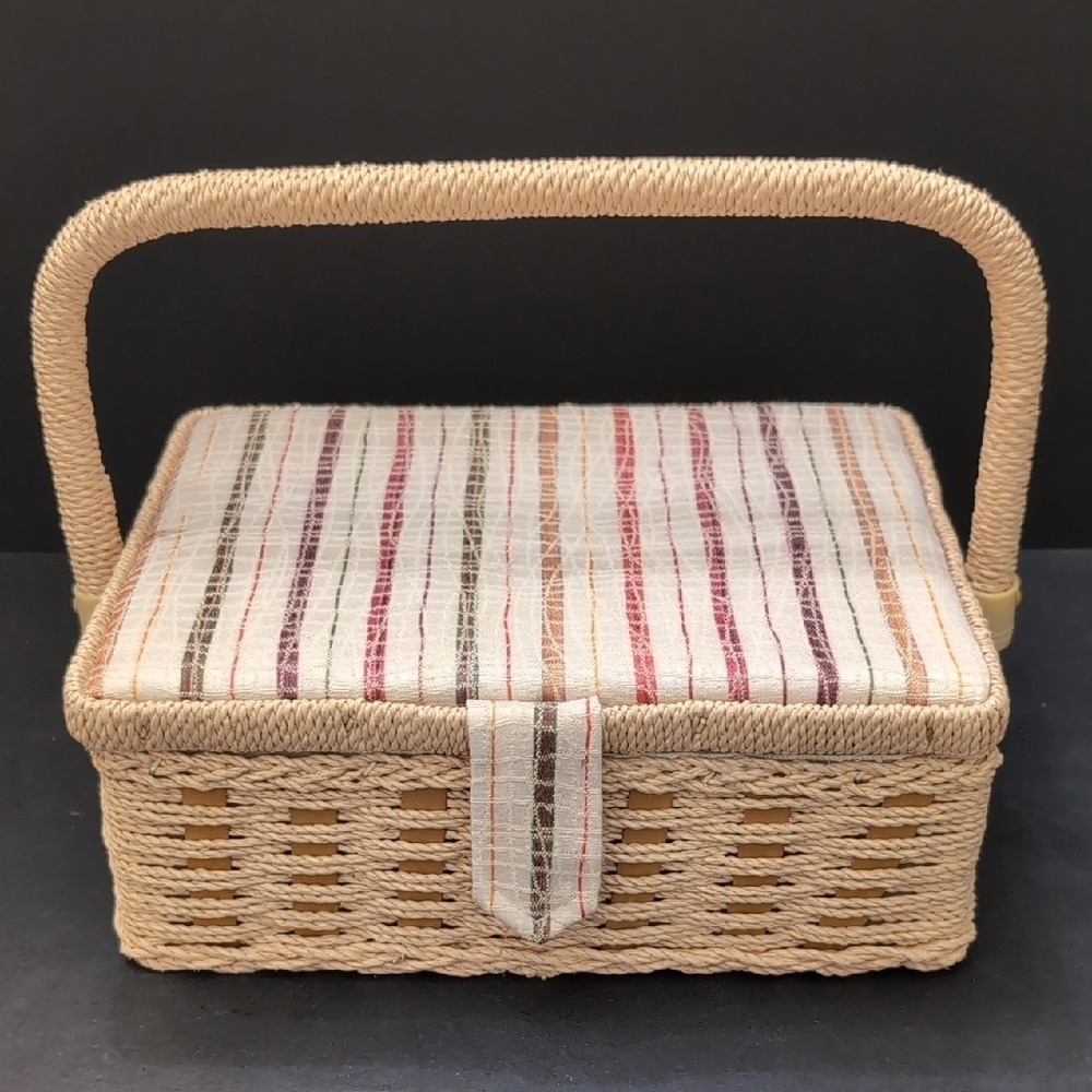 VGT,Dritz Woven/Wicker Small Sewing Basket with Striped Fabric.